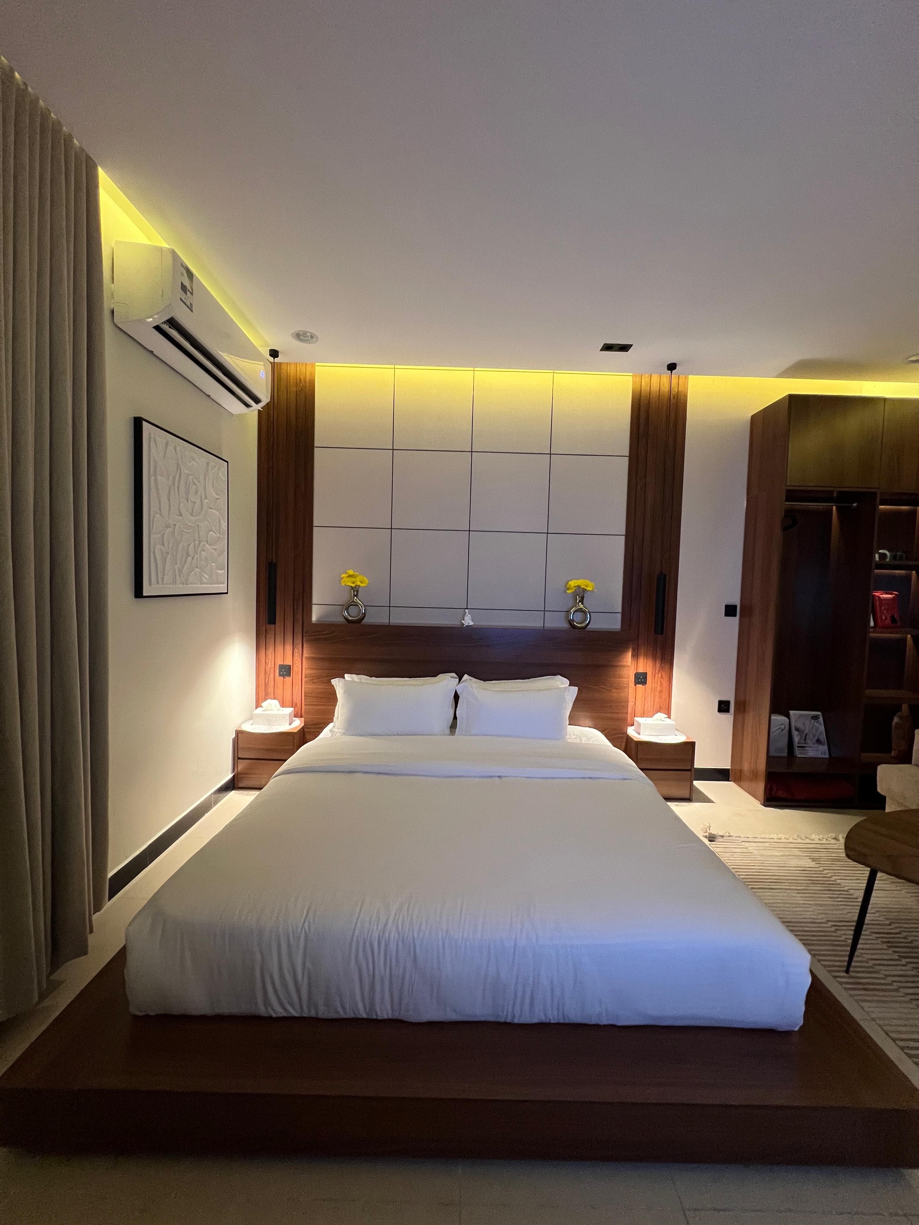 Modern Studio Smart Check in 2