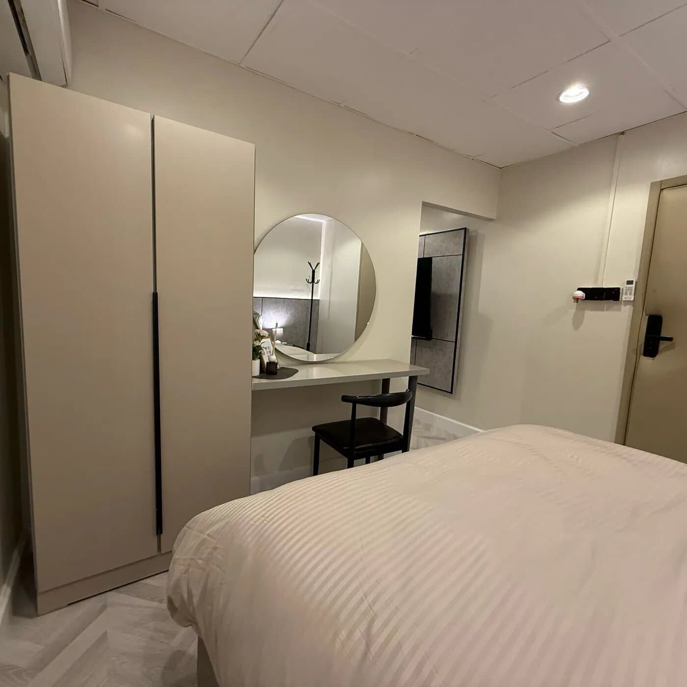 استديو بسرير ماستر بدخول ذكي 10