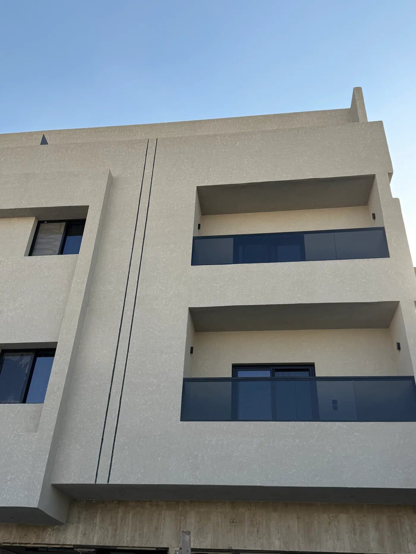 شقة بغرفة معيشة 7