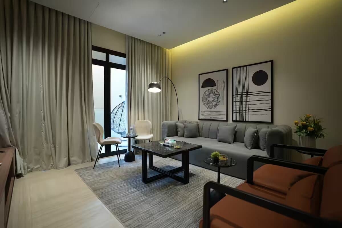 Luxe Retreat Pool Prime Spot 1