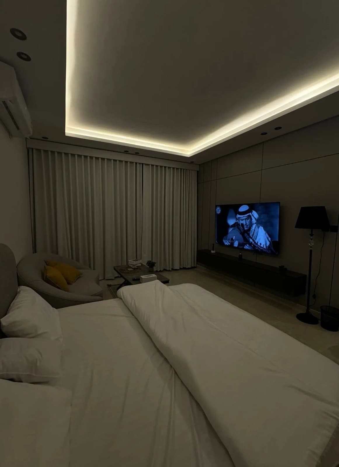 استوديو بسرير ماستر وجلسة جانبية 1