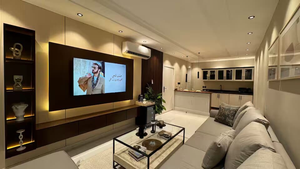 جناح بإطلالة مميزه 1