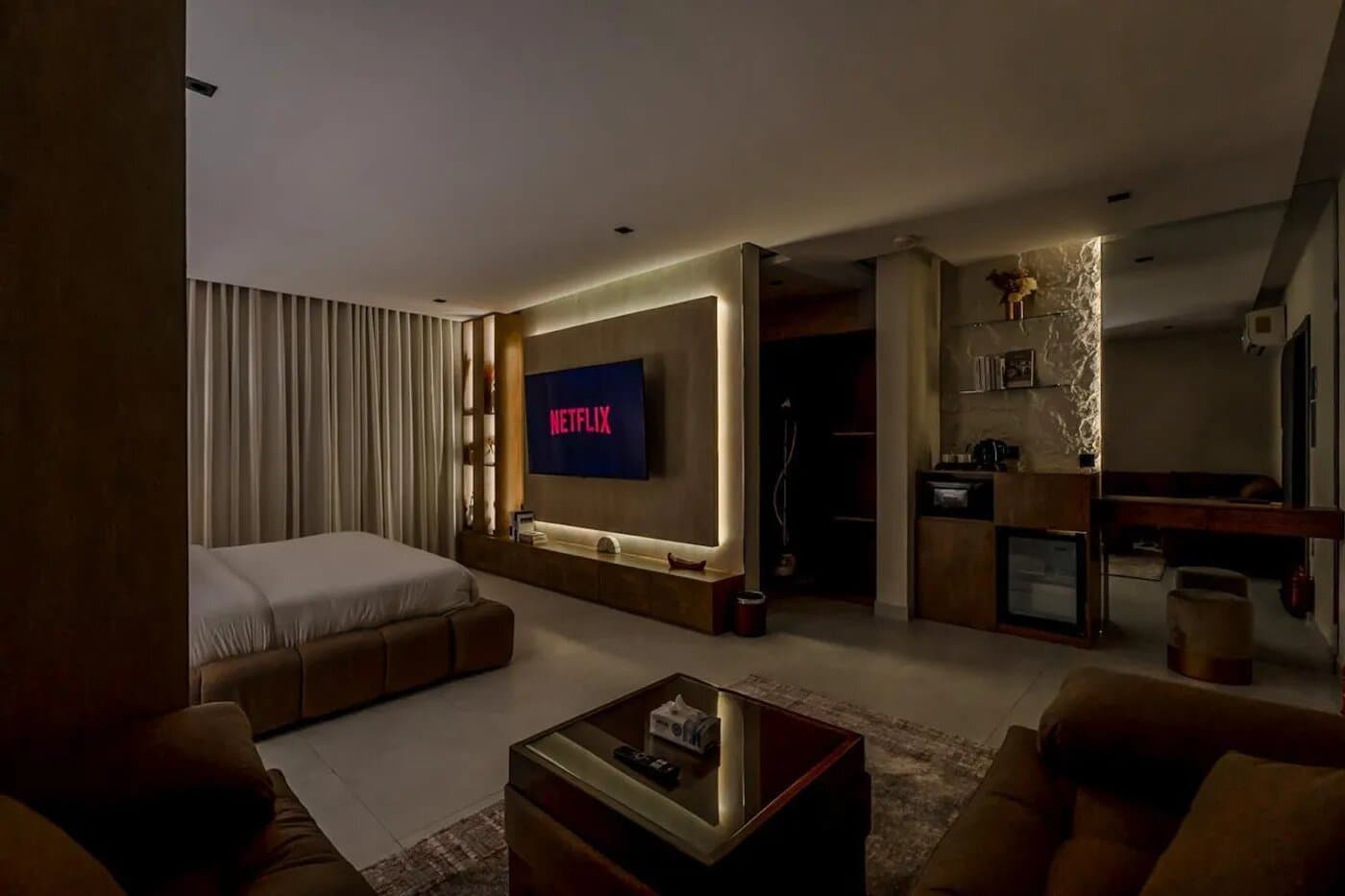 Serene Space Apt, 70 property view