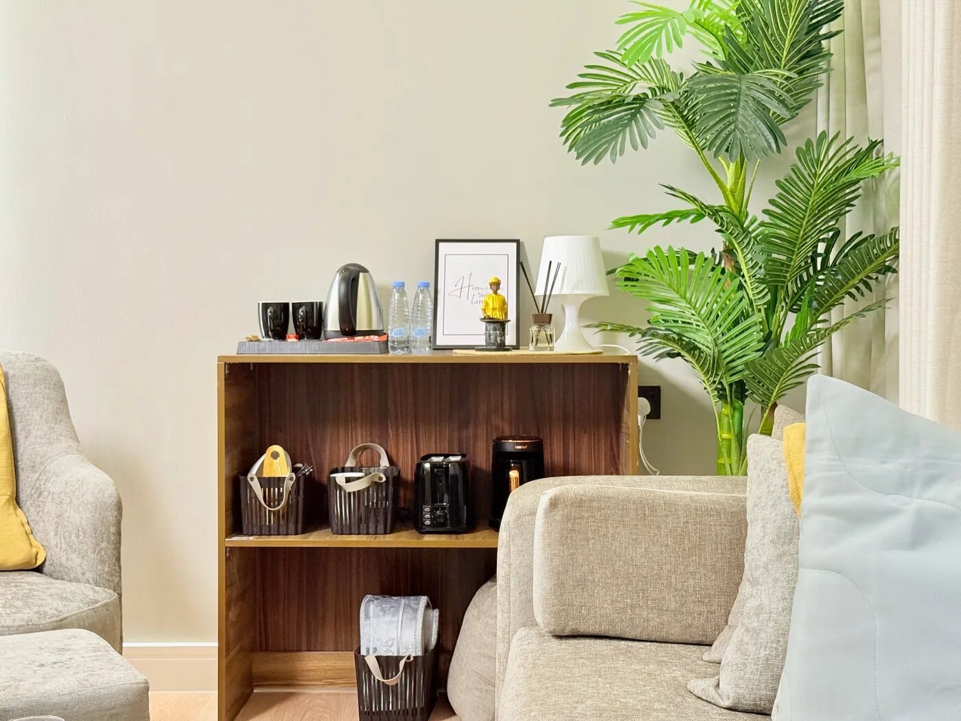 شقة بصالة وغرفة نوم 13