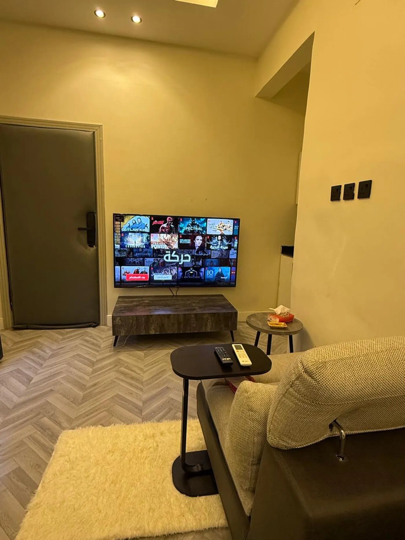 استديو بسرير ماستروجلسة دخول ذكي 3