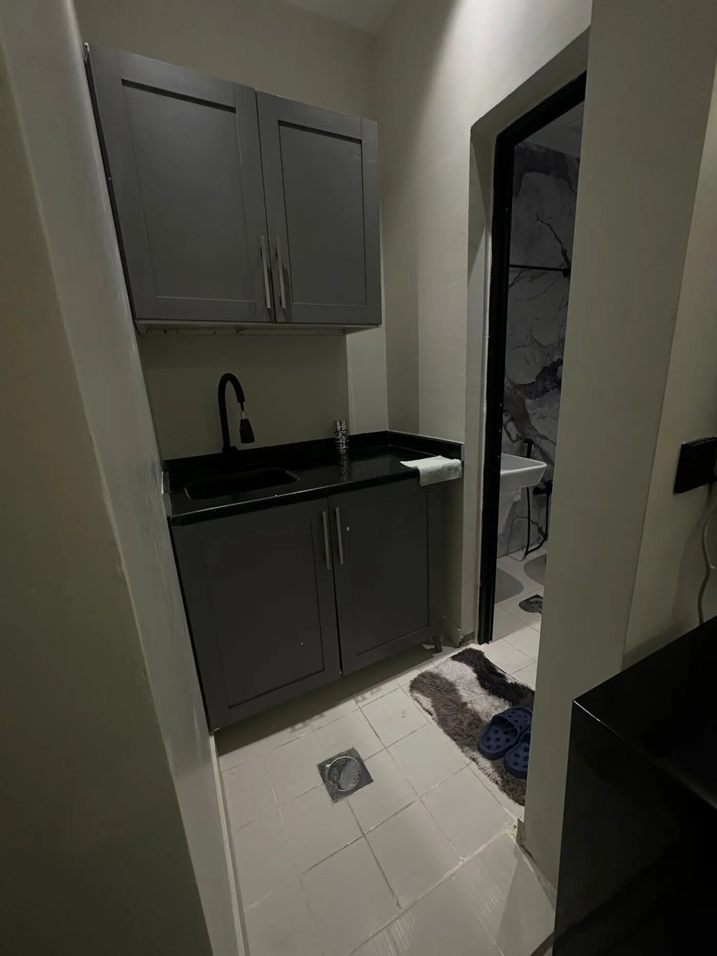 استديو هادئ بدخول ذاتي 4