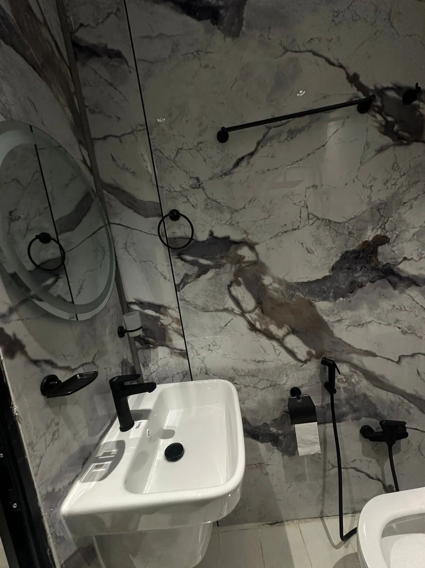 استديو هادئ بدخول ذاتي 10