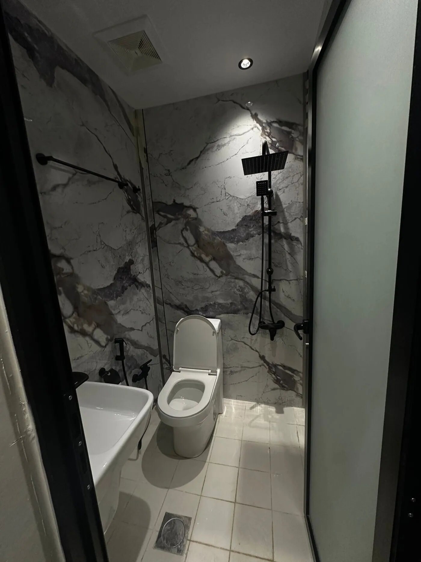 استديو هادئ بدخول ذاتي 11