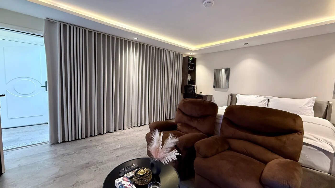 استديو هادئ بسرير ماستر دخول ذكي 3