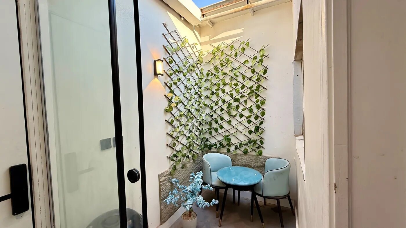 استديو هادئ بسرير ماستر دخول ذكي 11