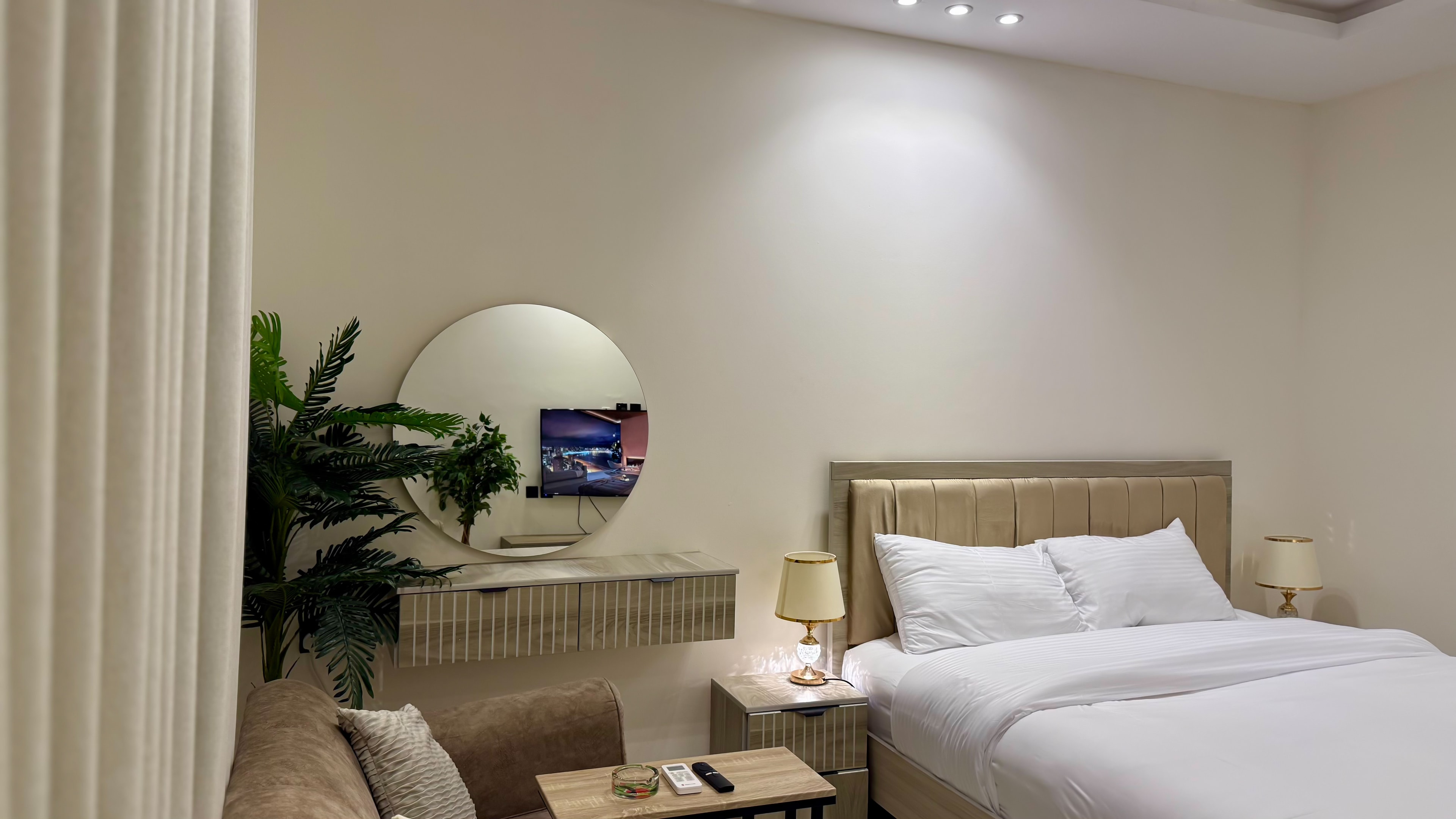 شقة بغرفة وصاله 6