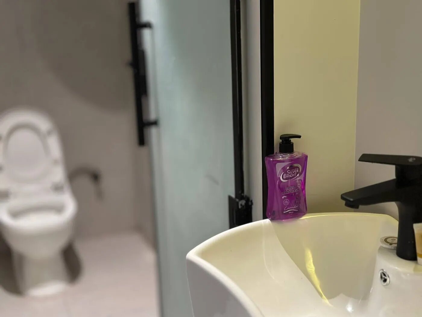 استديو بسرير ماسترS4 9