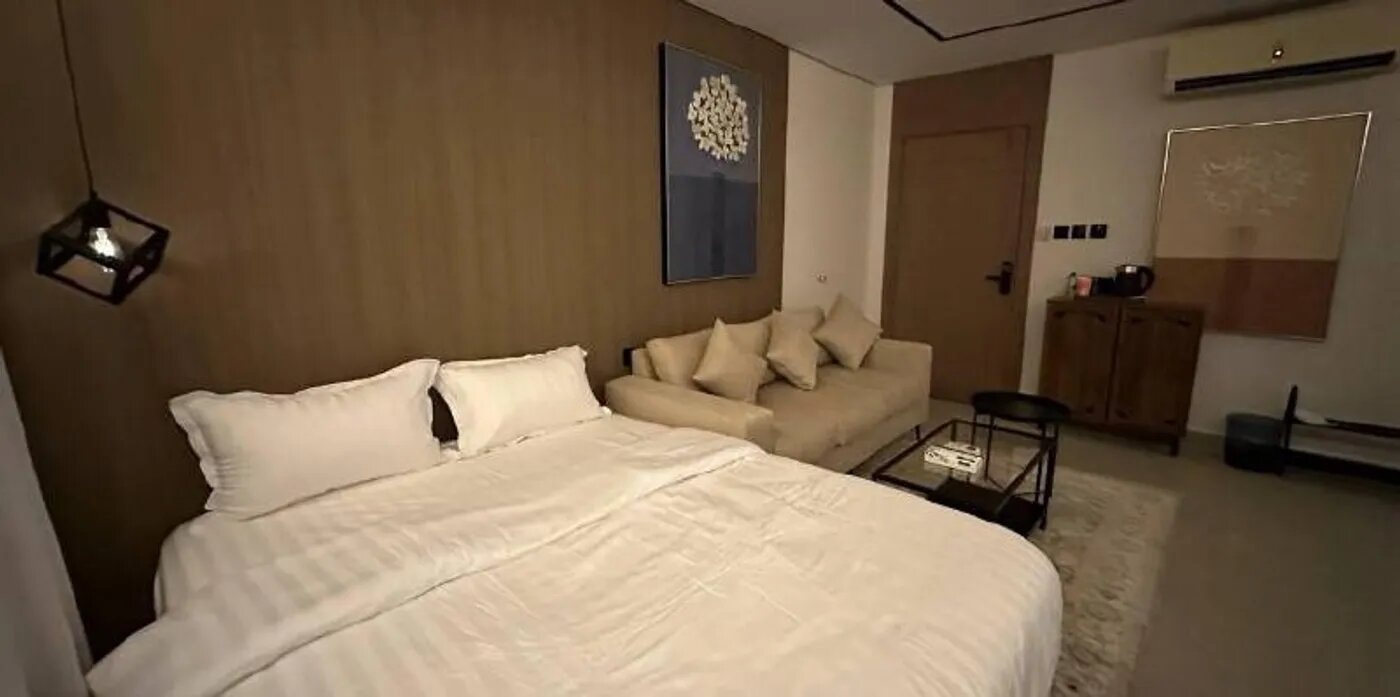 استوديو بأثاث مريحE1 4