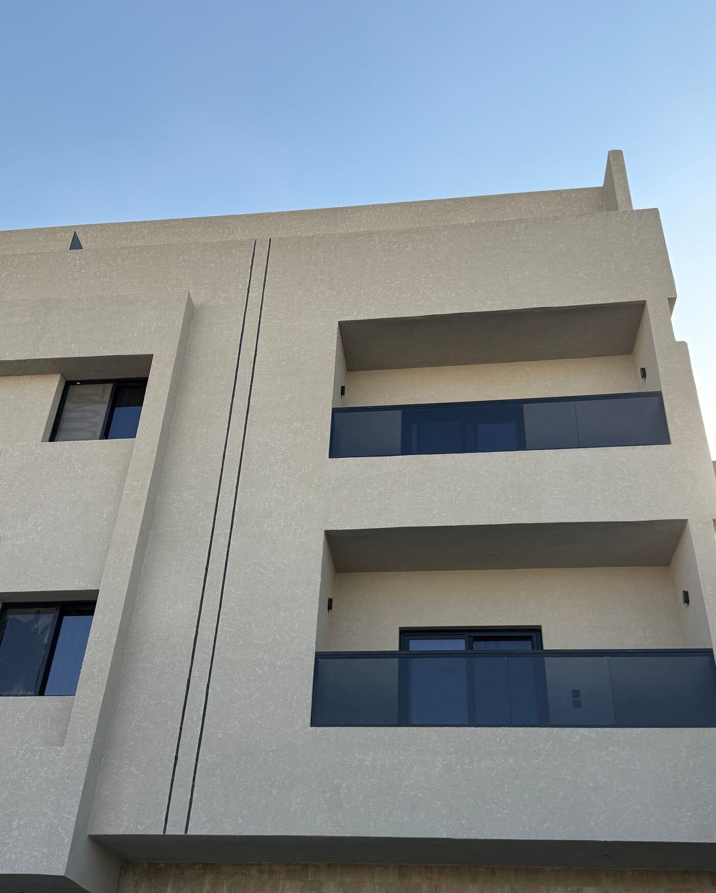 استديو بأثاث مريح 8