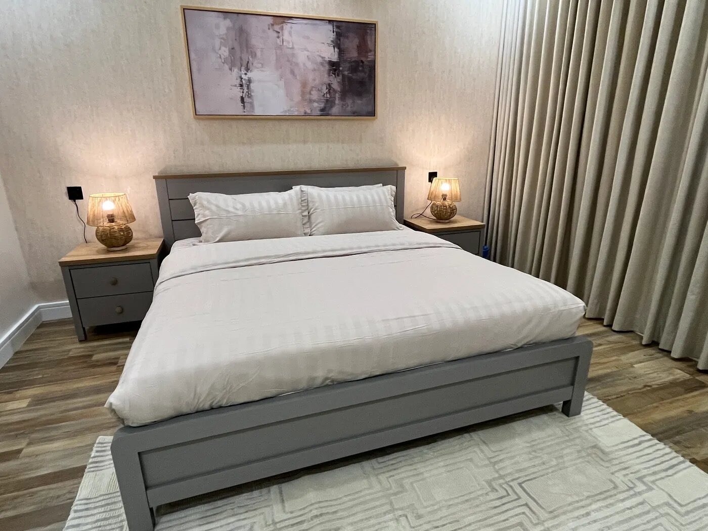 شقة بغرفة نوم وصالة 4