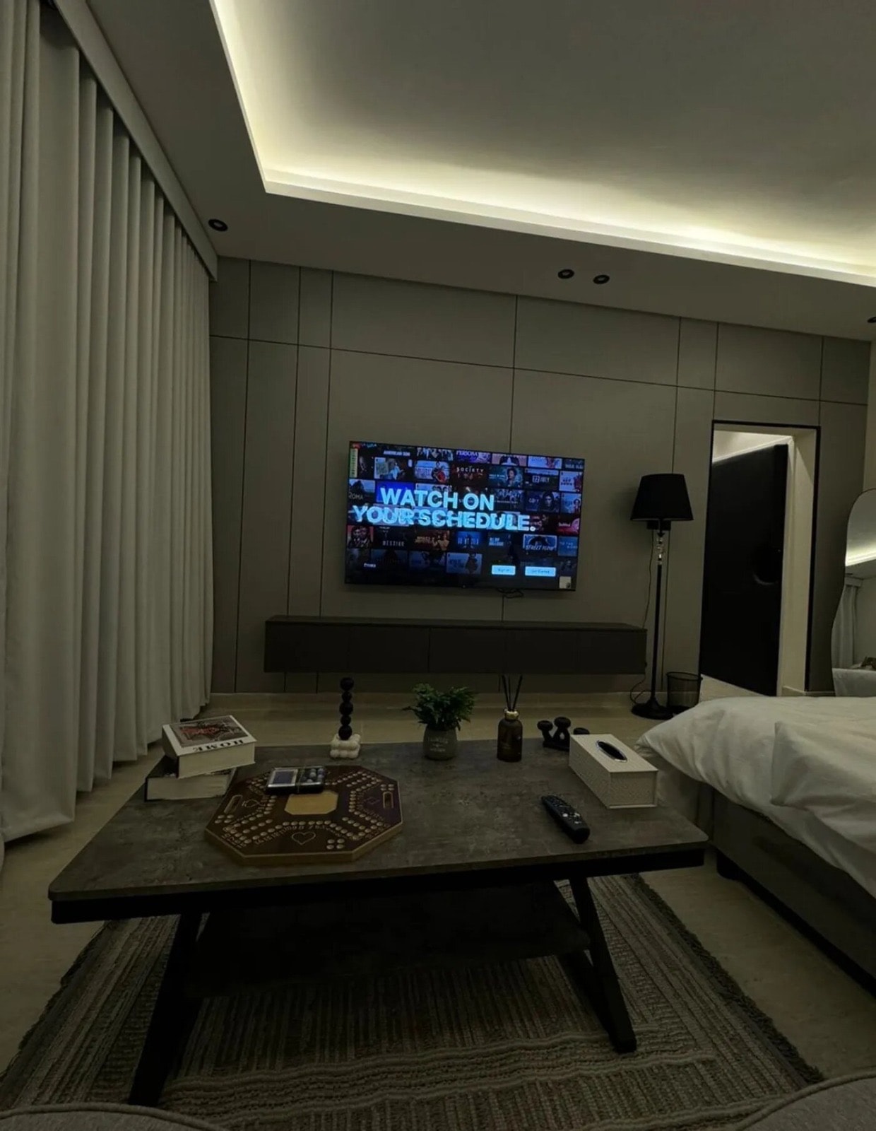 استوديو بسرير ماستر وجلسة جانبية 4