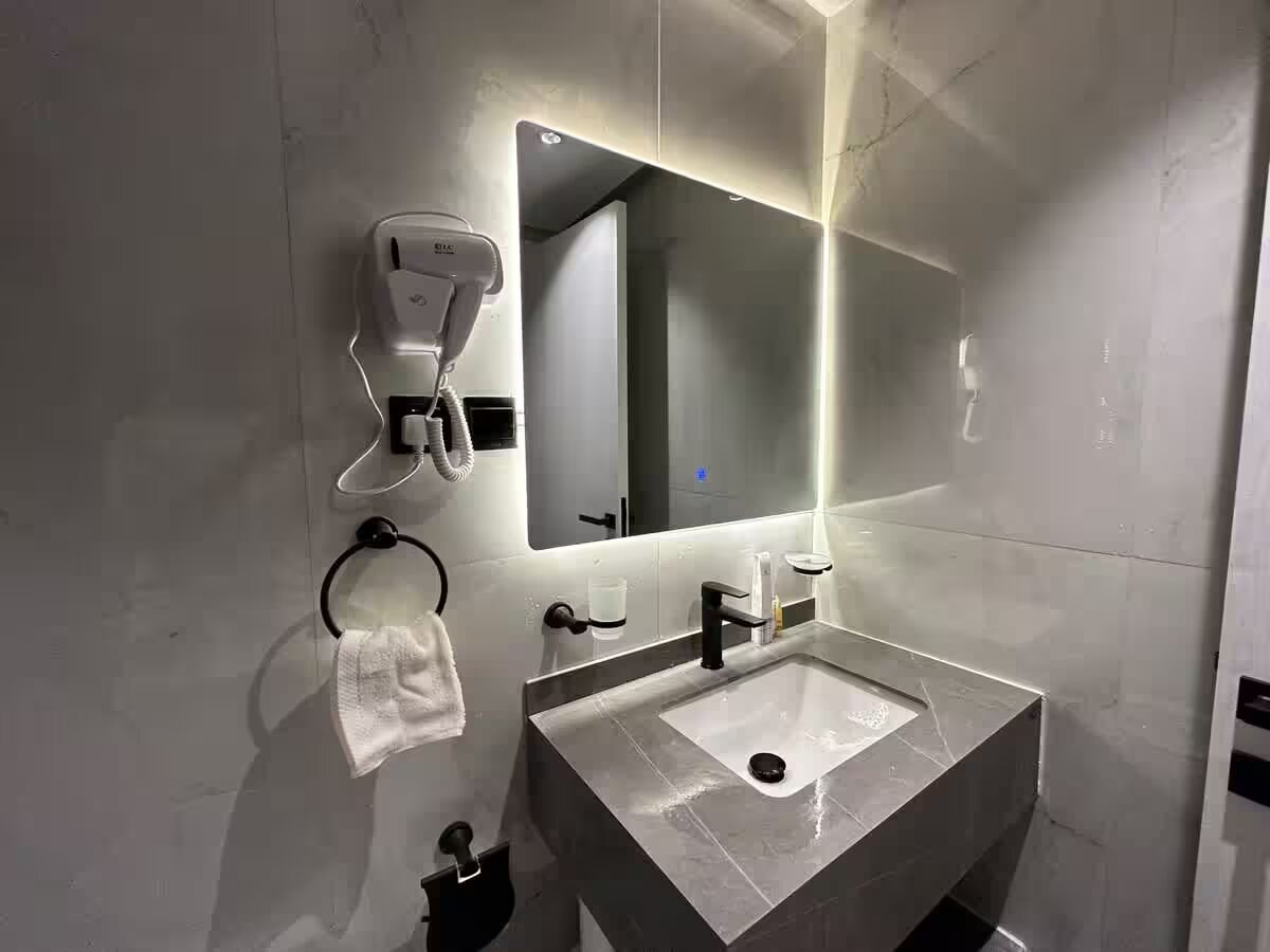 شقة 3غرف الملقا1 9