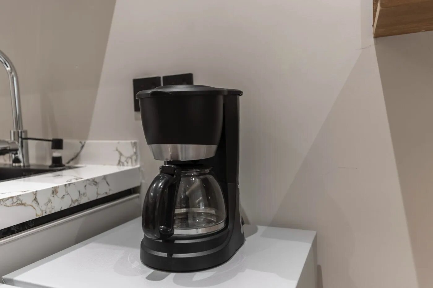 شقة بغرفة نوم ومعيشة 11