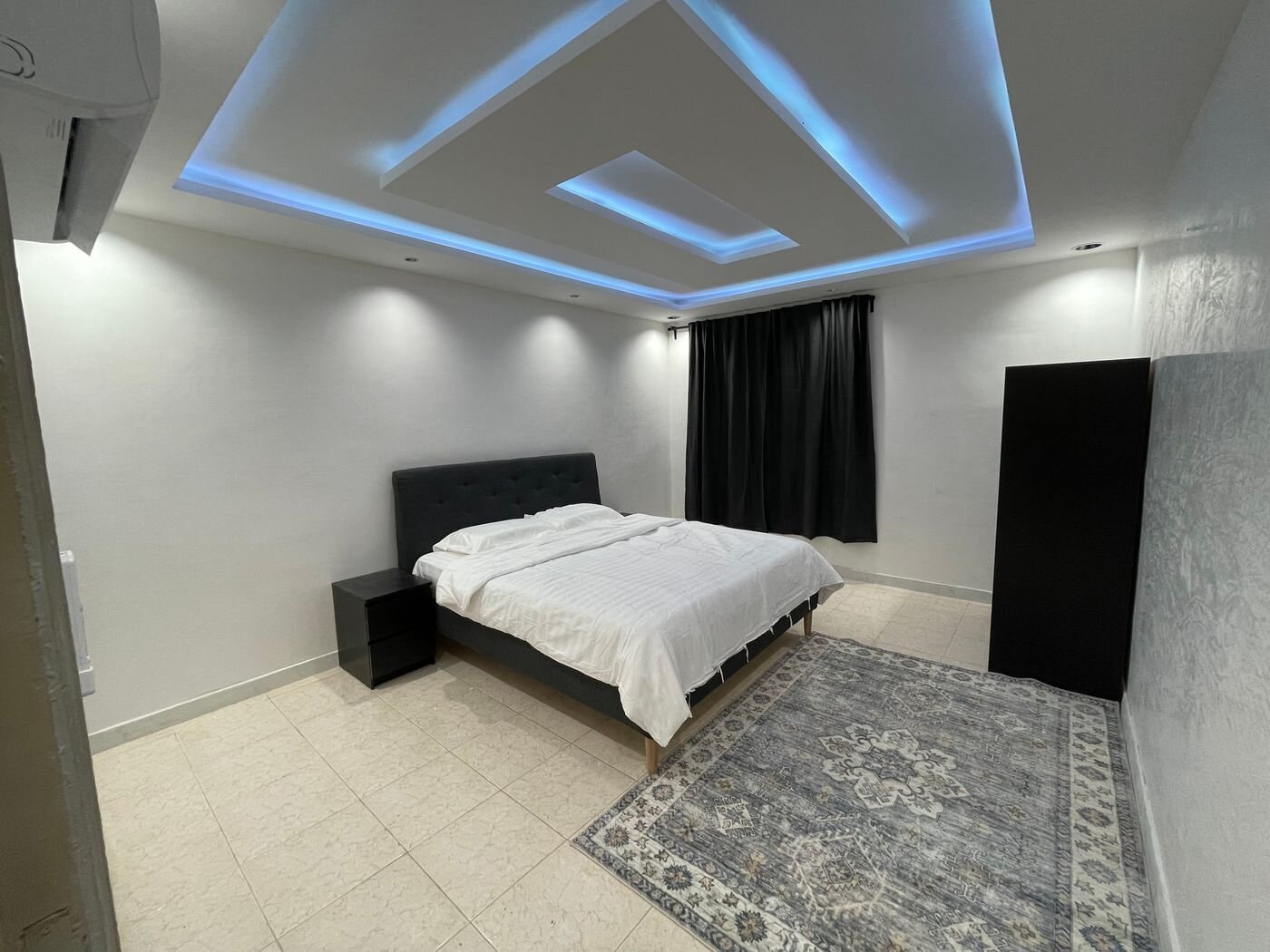 شقة كبيرة غرفة وصالة 3