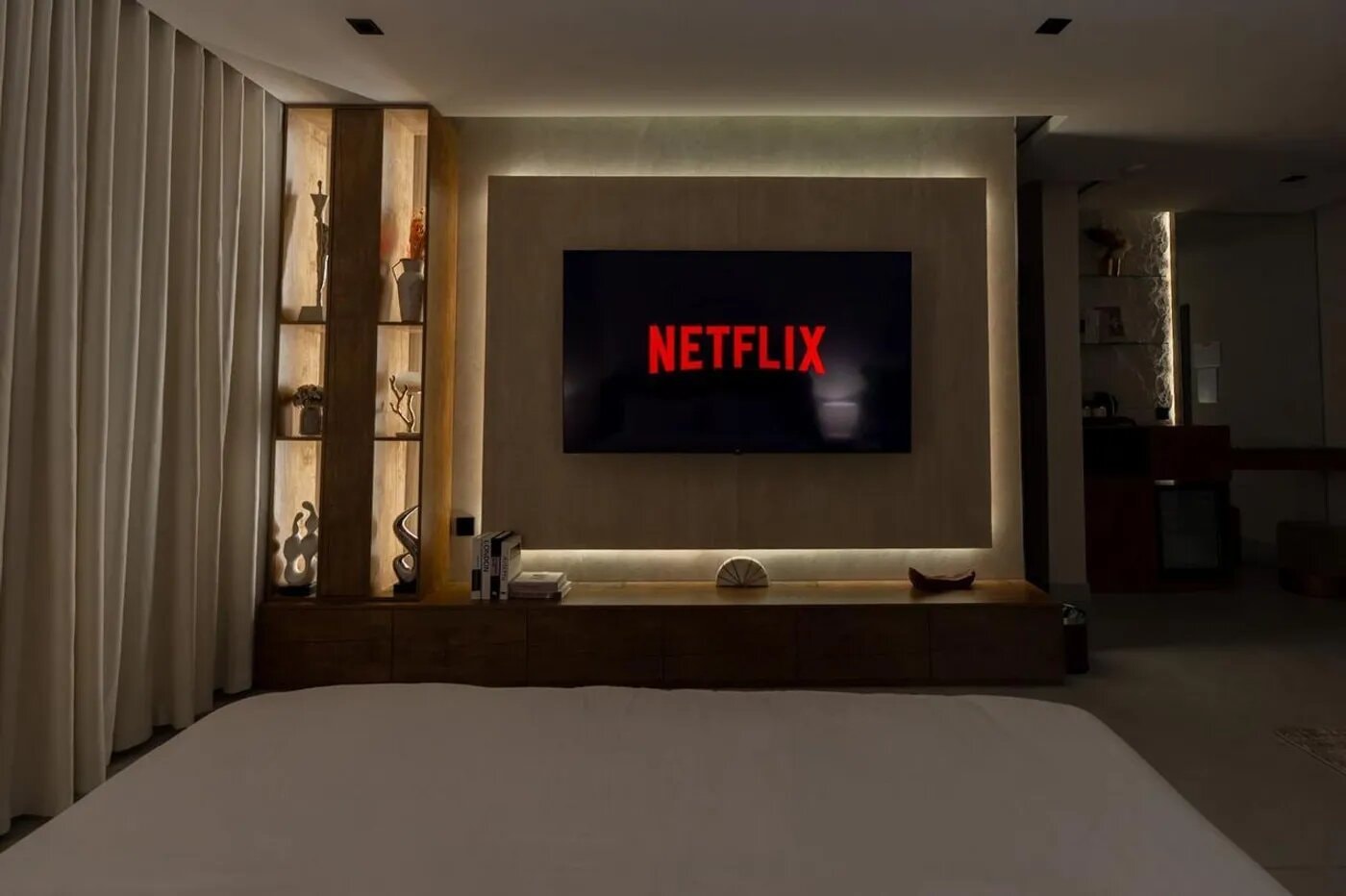 Serene Space Apt, 70 5