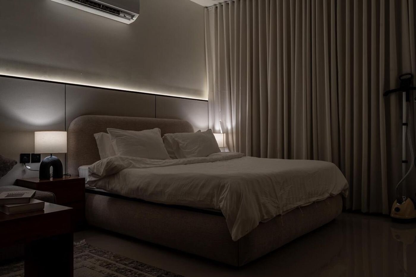 Cozy and Comfy Apt 3