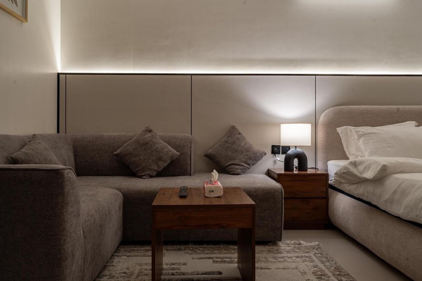 Cozy and Comfy Apt 5