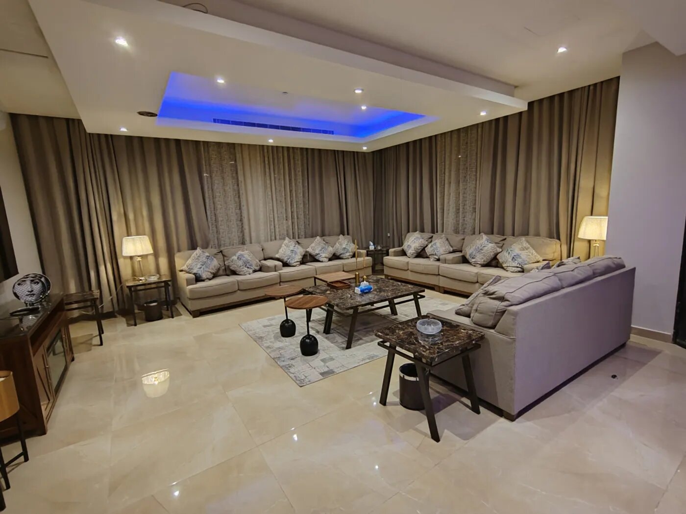 شاليه بمسبح خارجي 2