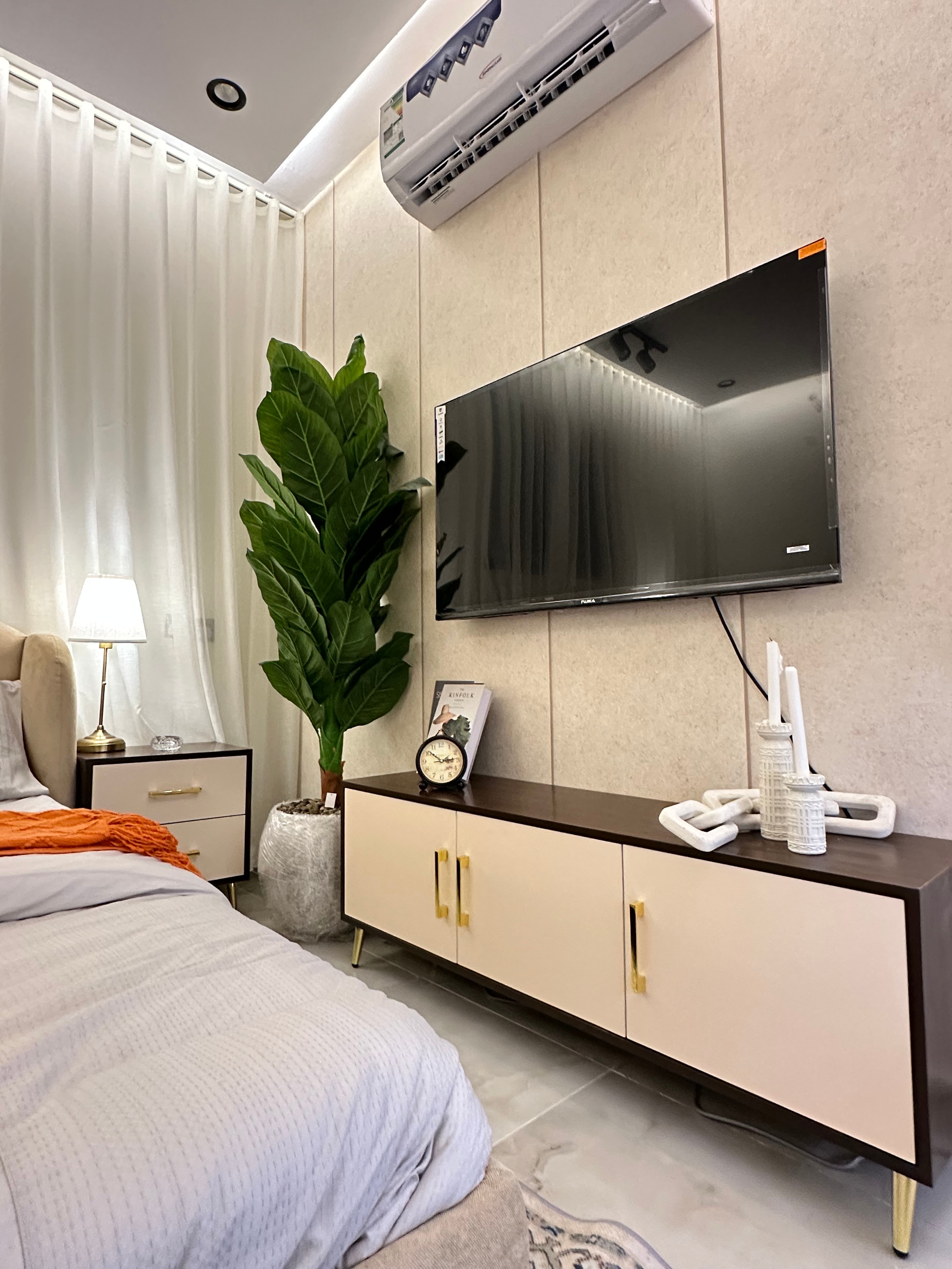 ستديو انيق دخول ذاتي 8