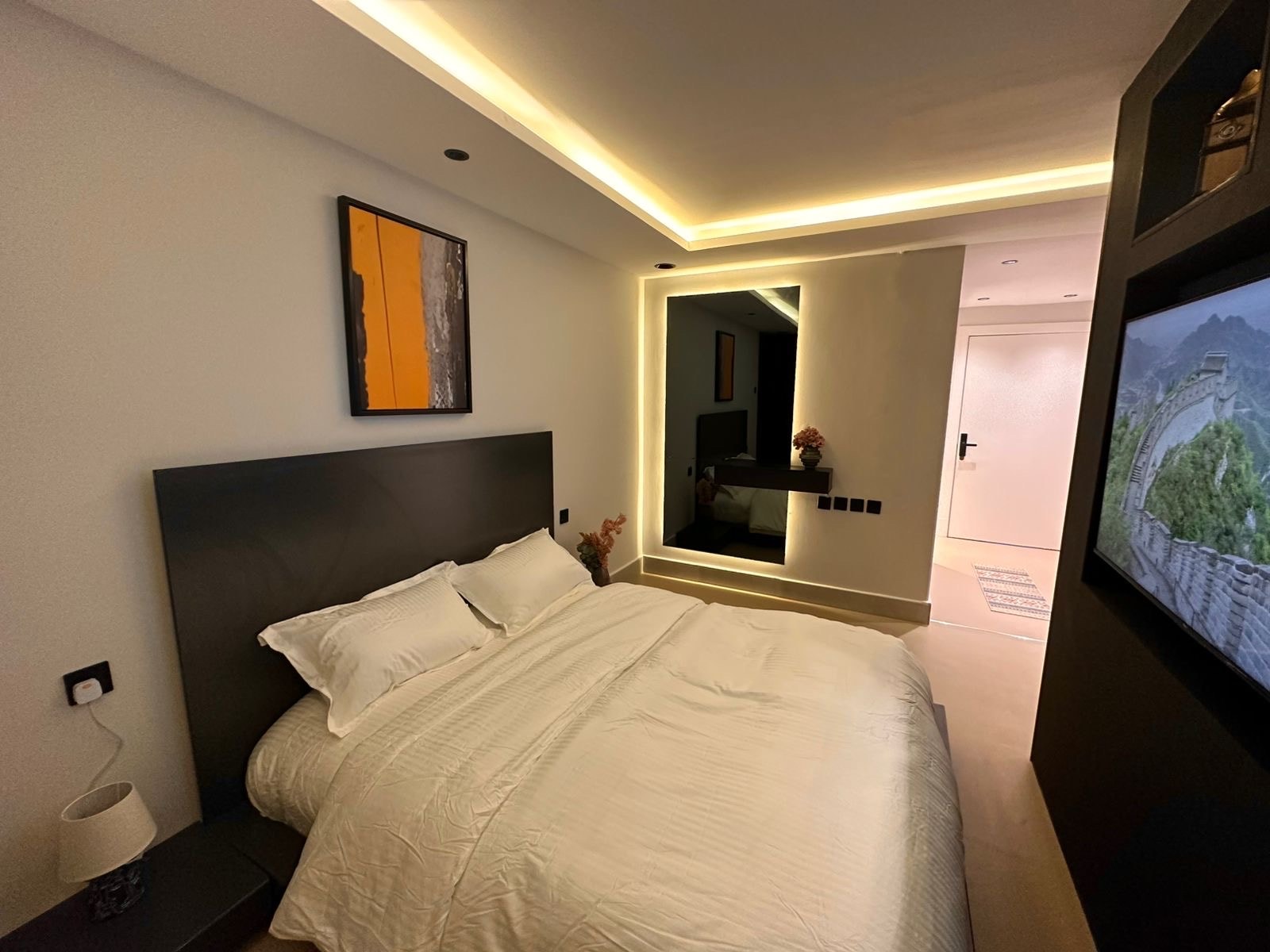 أستديو فندقي فاخر بدخول ذكي 7