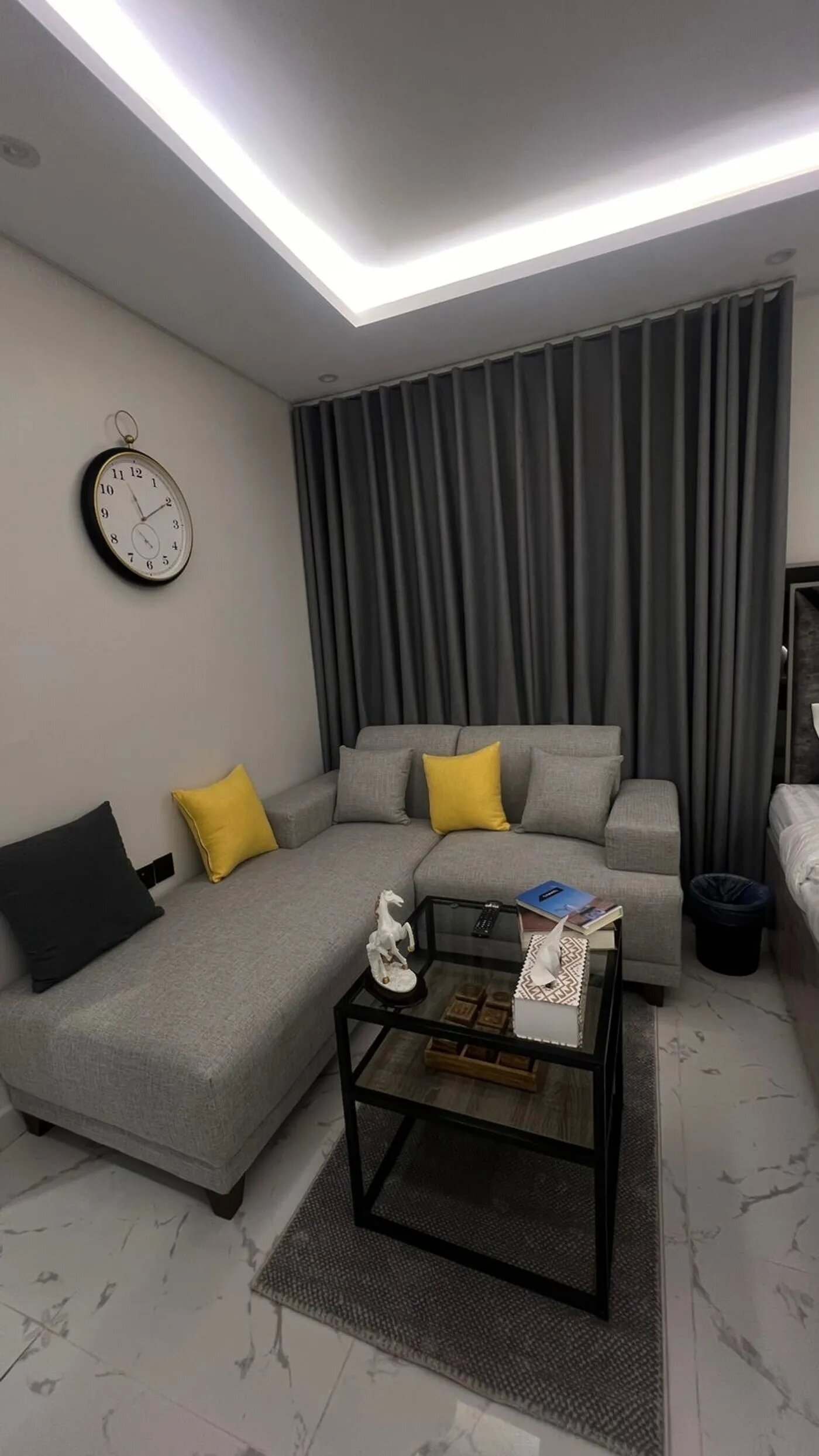 استديو بسرير ماستر 2