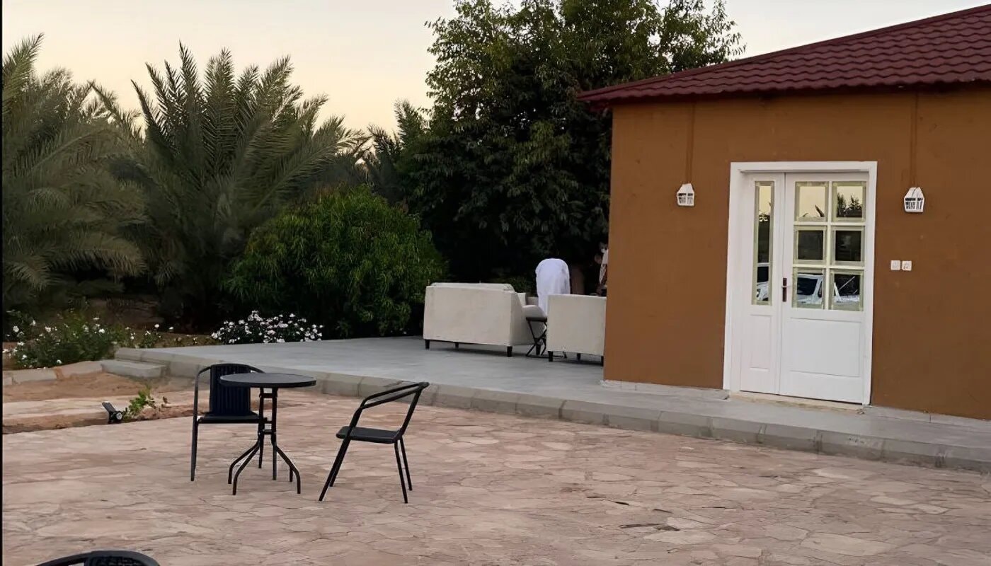 غرفة بسرير ماستر 5