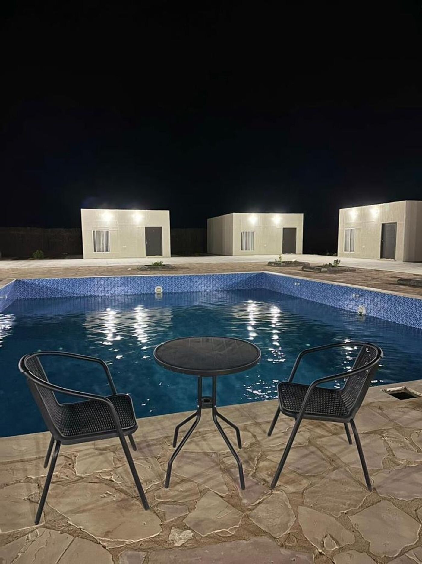 غرفة بأجواء دافئة 9