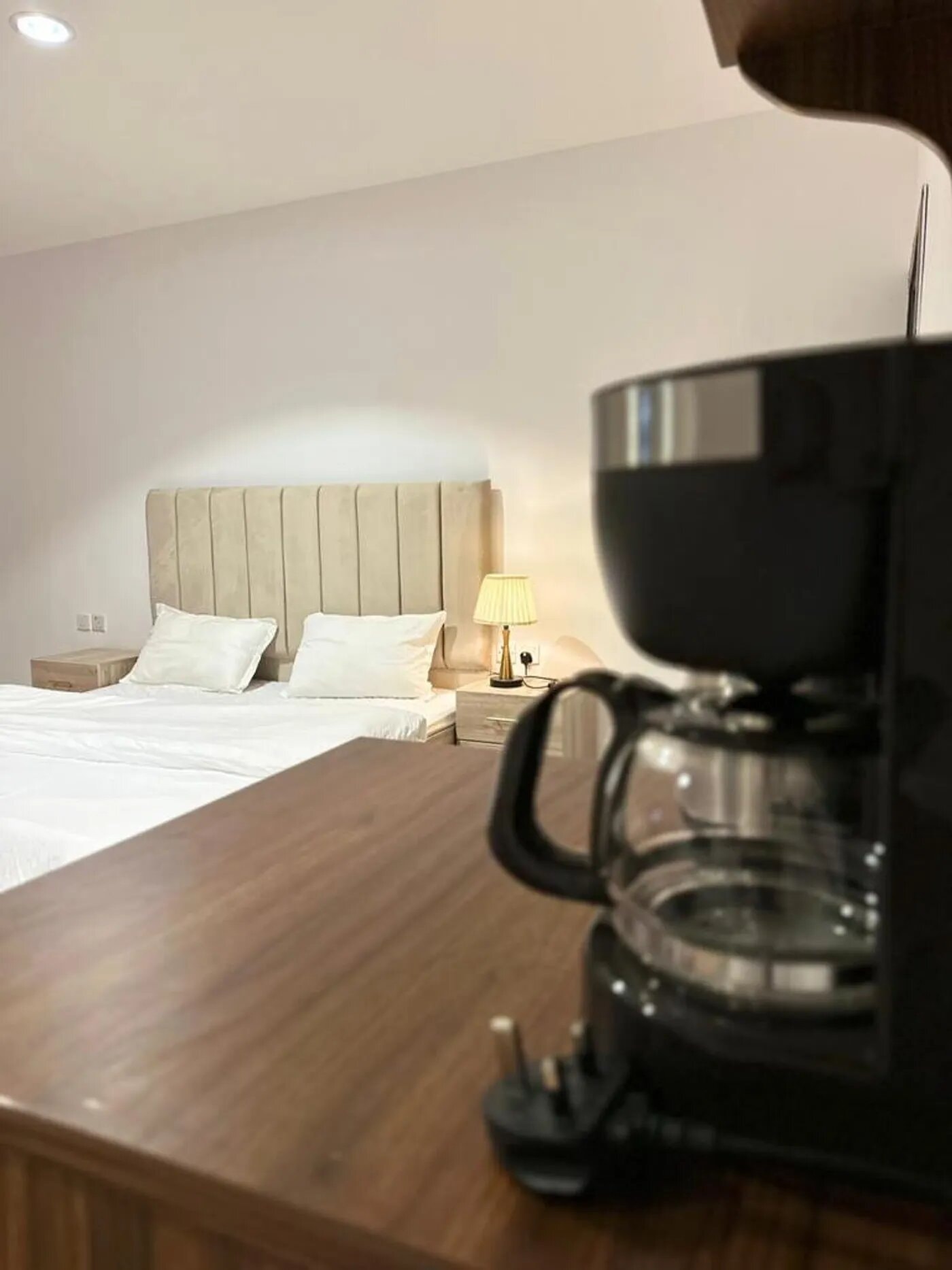 غرفة بأثاث مريح مميز 7