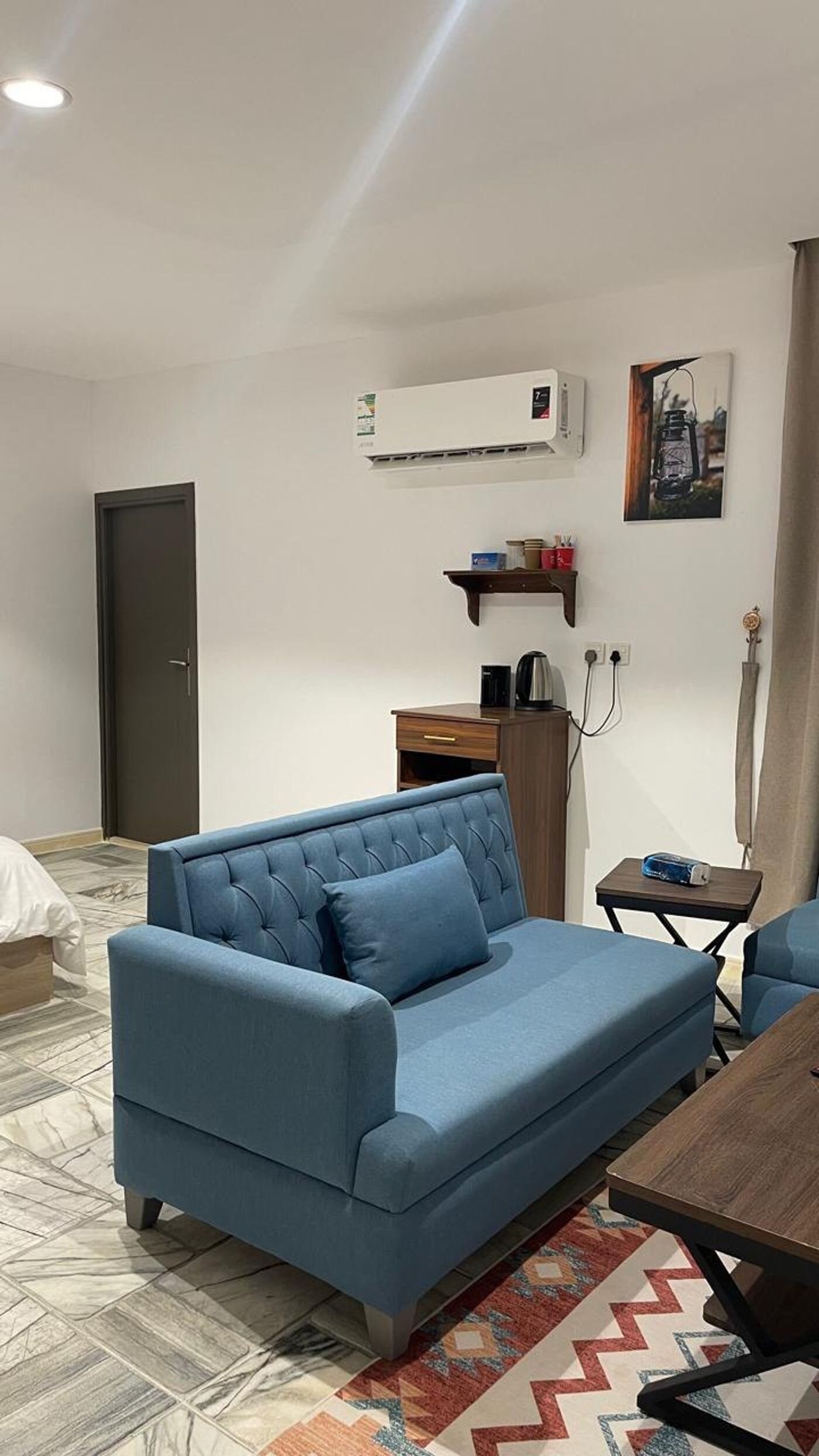 غرفة بسرير ماستر 4