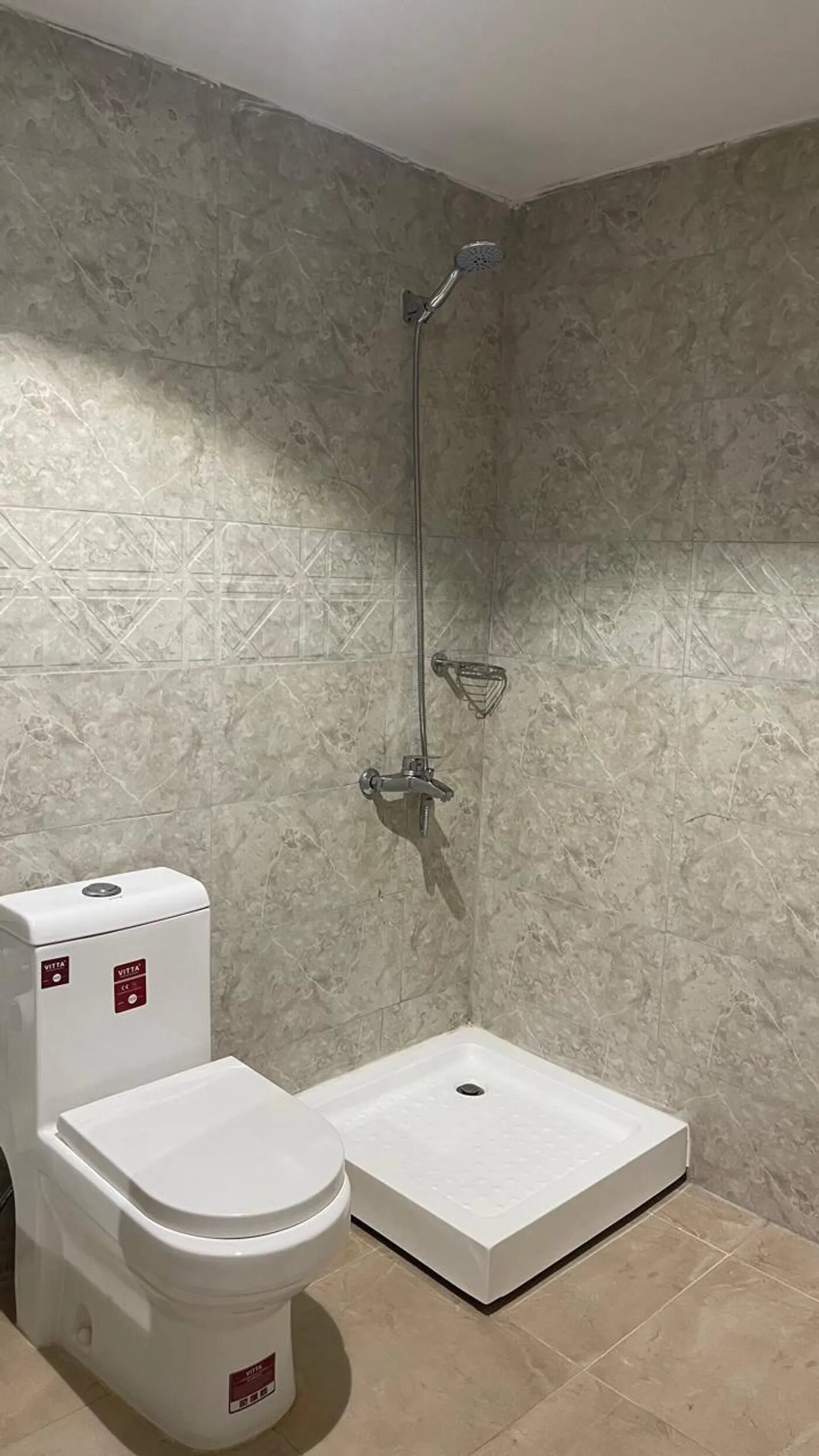 غرفة بسرير ماستر 11