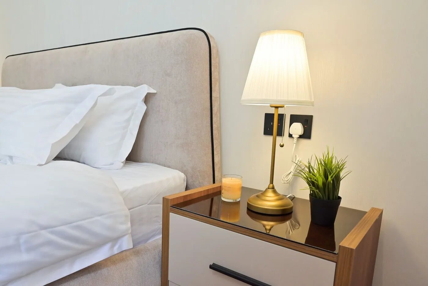 شقة بغرفة نوم وصالة 5