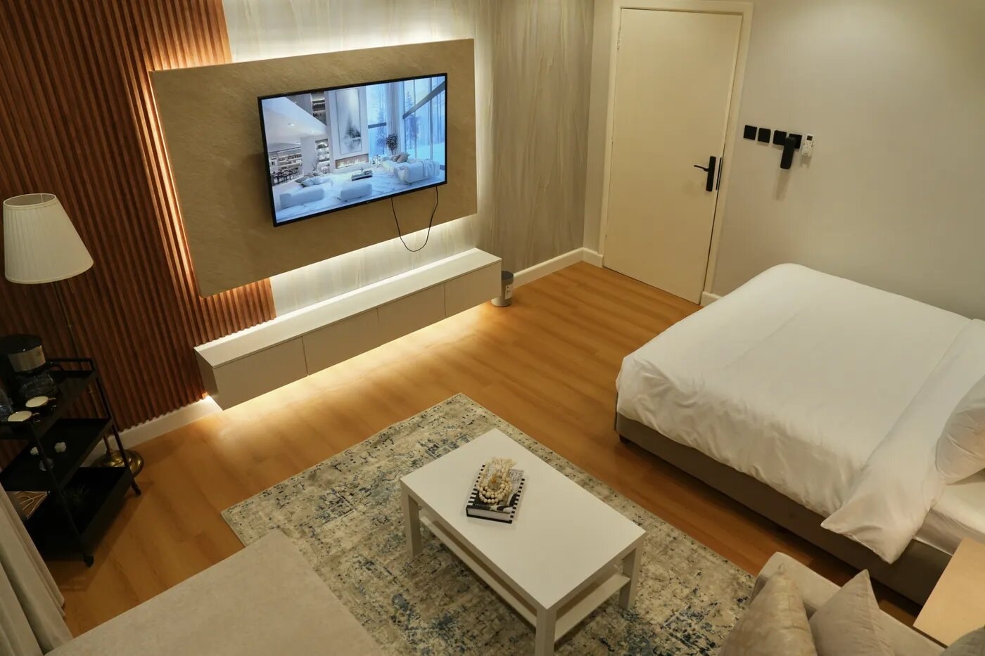 استديو بأثاث مريح 2