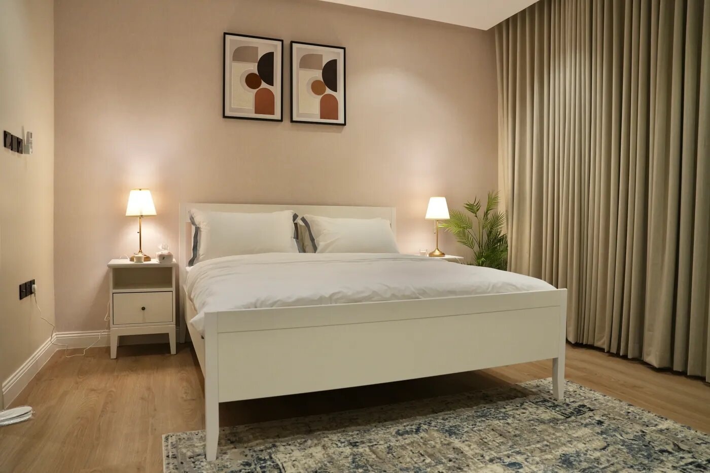 شقة بغرفة نوم وصالة 3