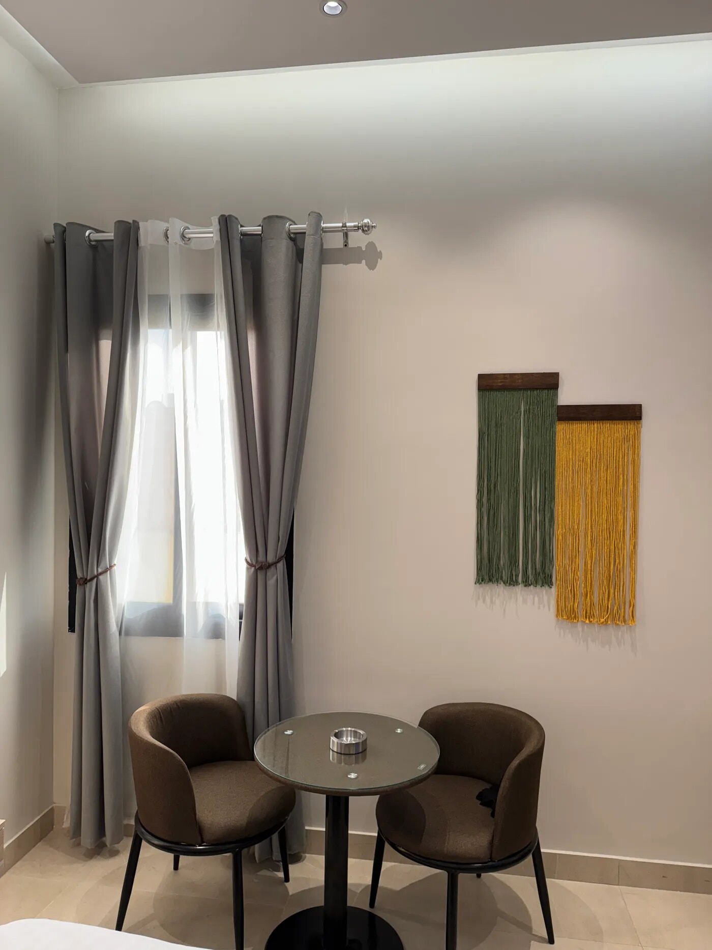 استديو بسرير ماستر 7