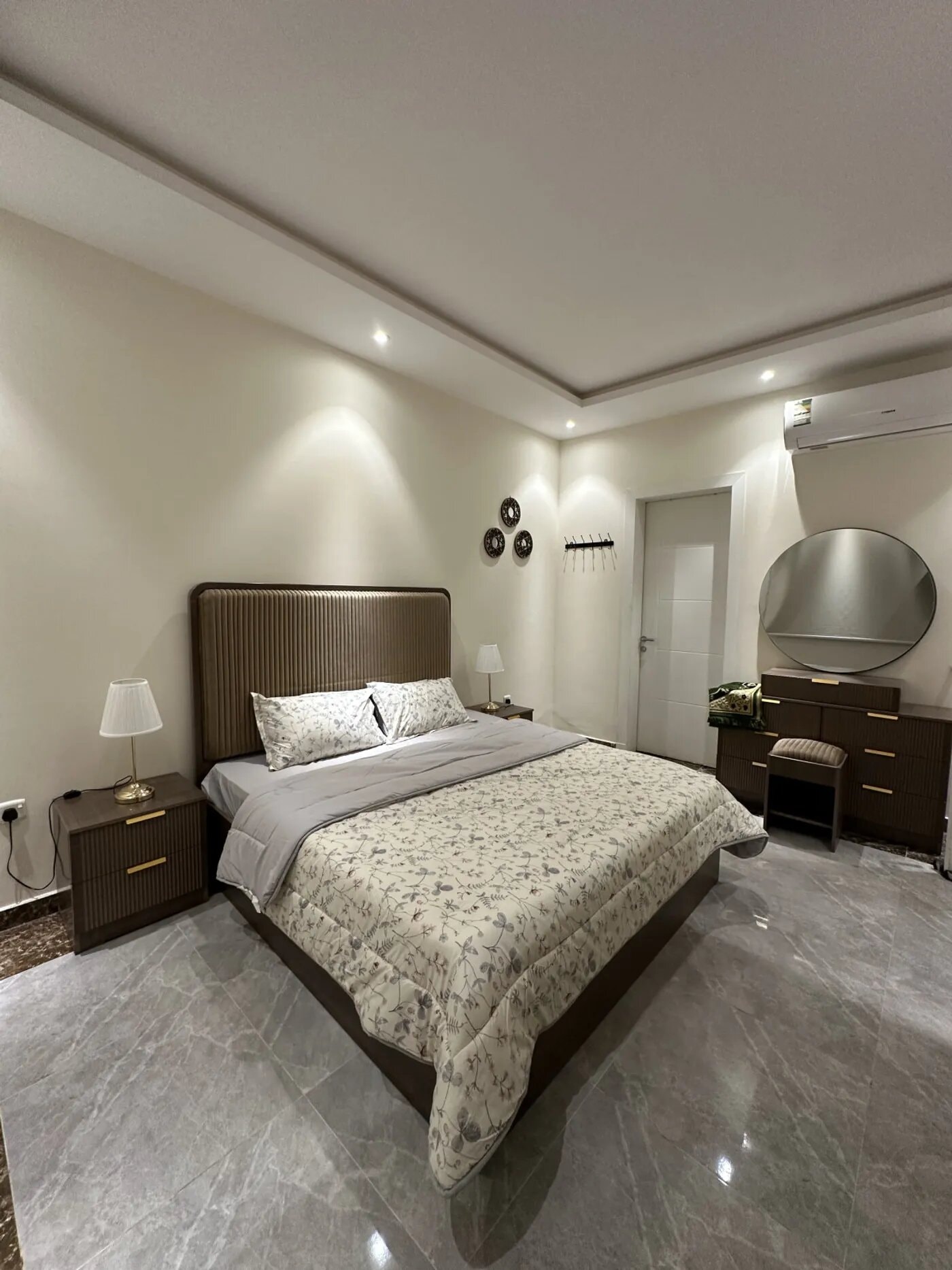 Apartment in Almalqa 4