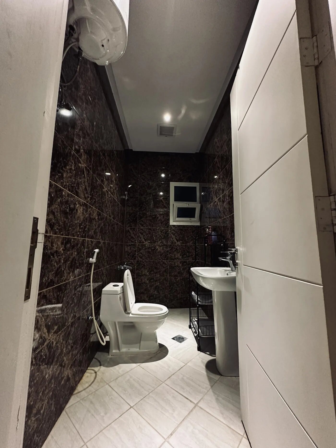 Apartment in Almalqa 10