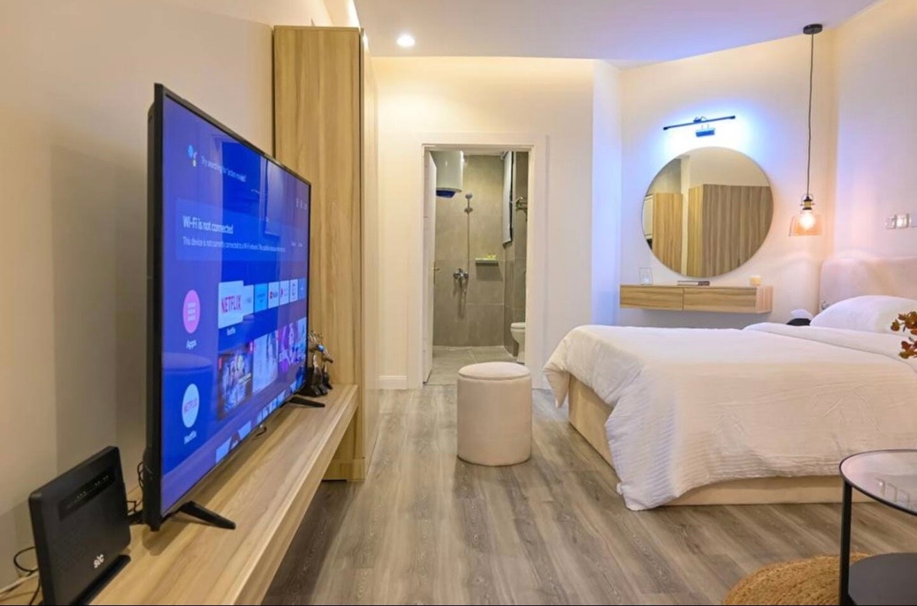 استديو فاخر بغرفه نوم وبجلسة فناء خارجية 4