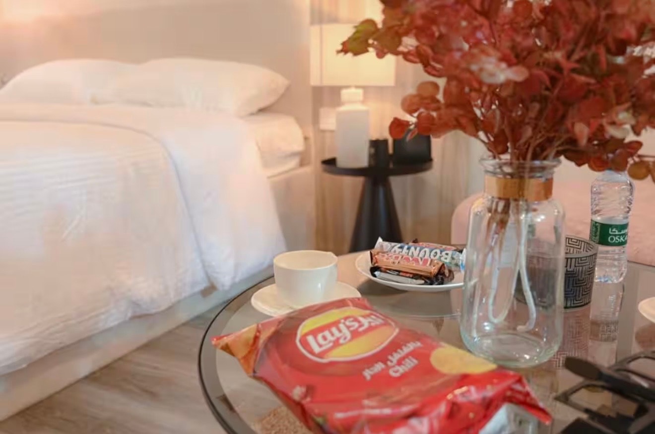 استديو فاخر بغرفه نوم وبجلسة فناء خارجية 10