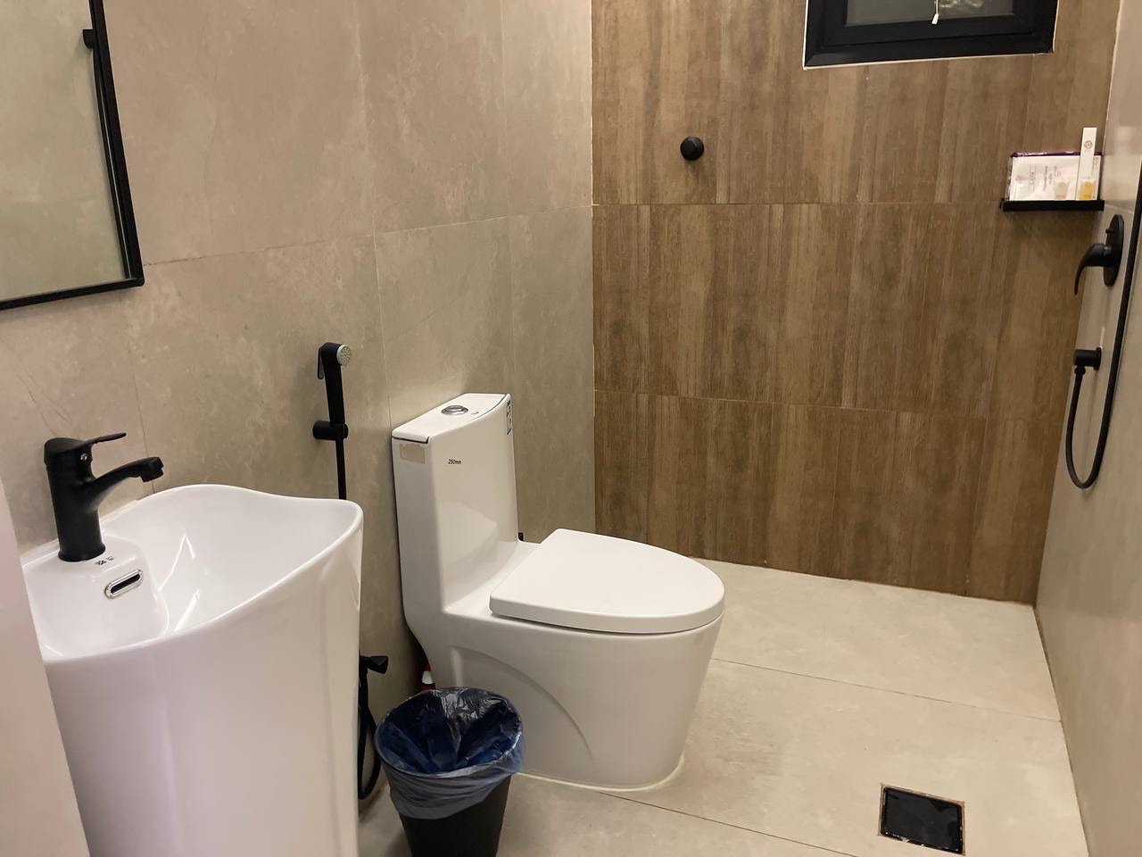 استديو بجاكوزي 5