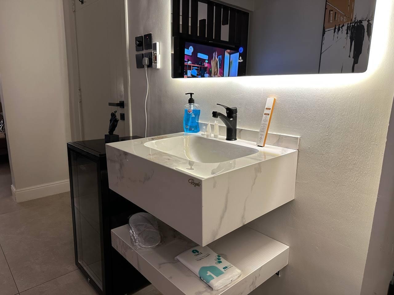 استوديو انيق بجاكوزي 4