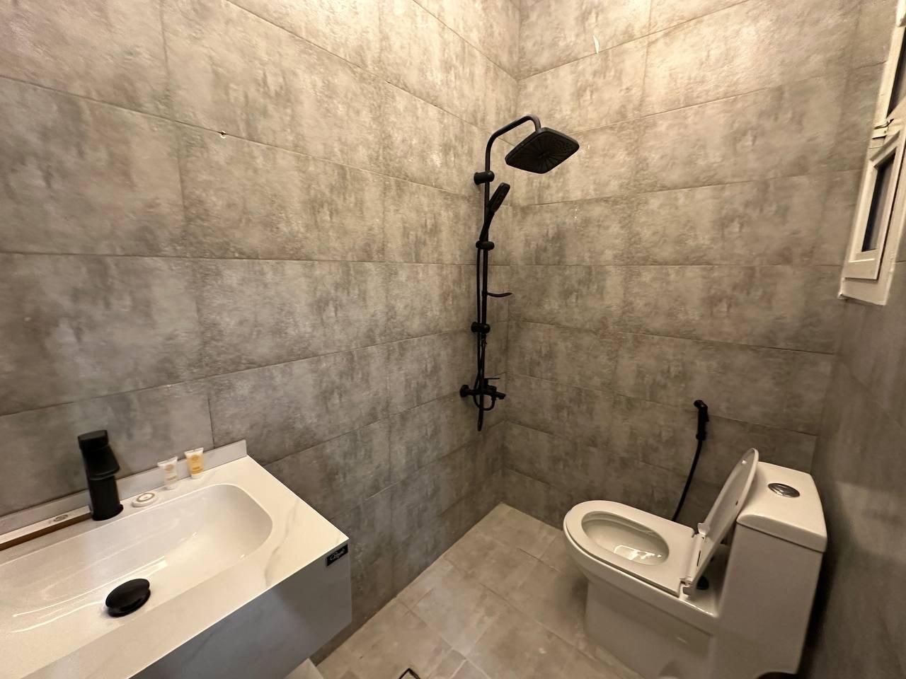 غرفة نوم وصالة 612 10