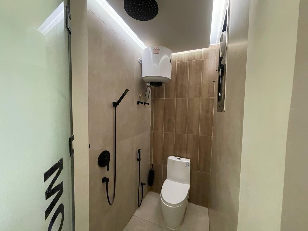 استديو بجاكوزي 10