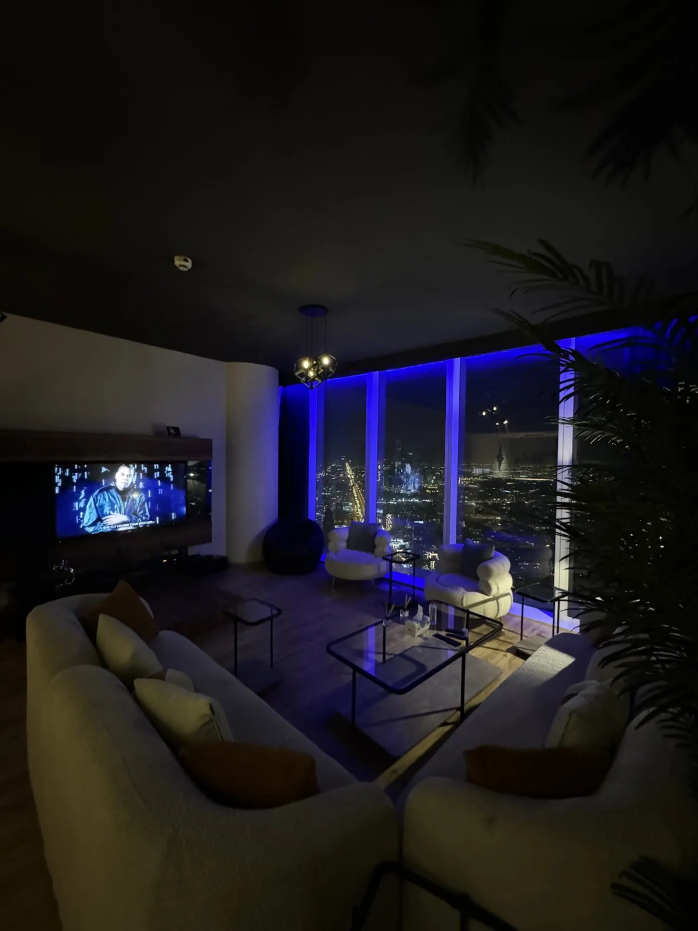 استديو بإطلاله مميزة 3