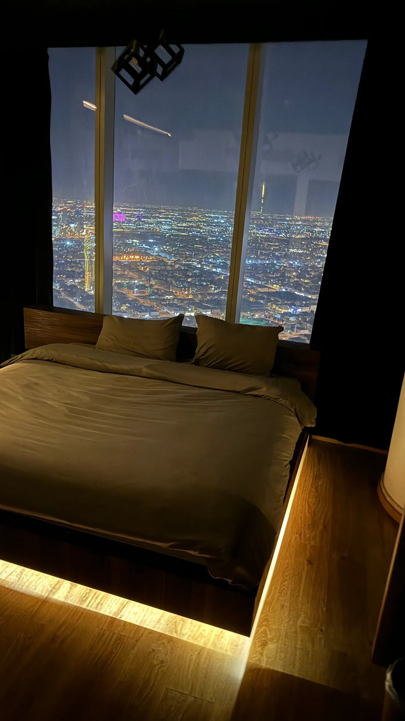 استديو بإطلاله مميزة 4