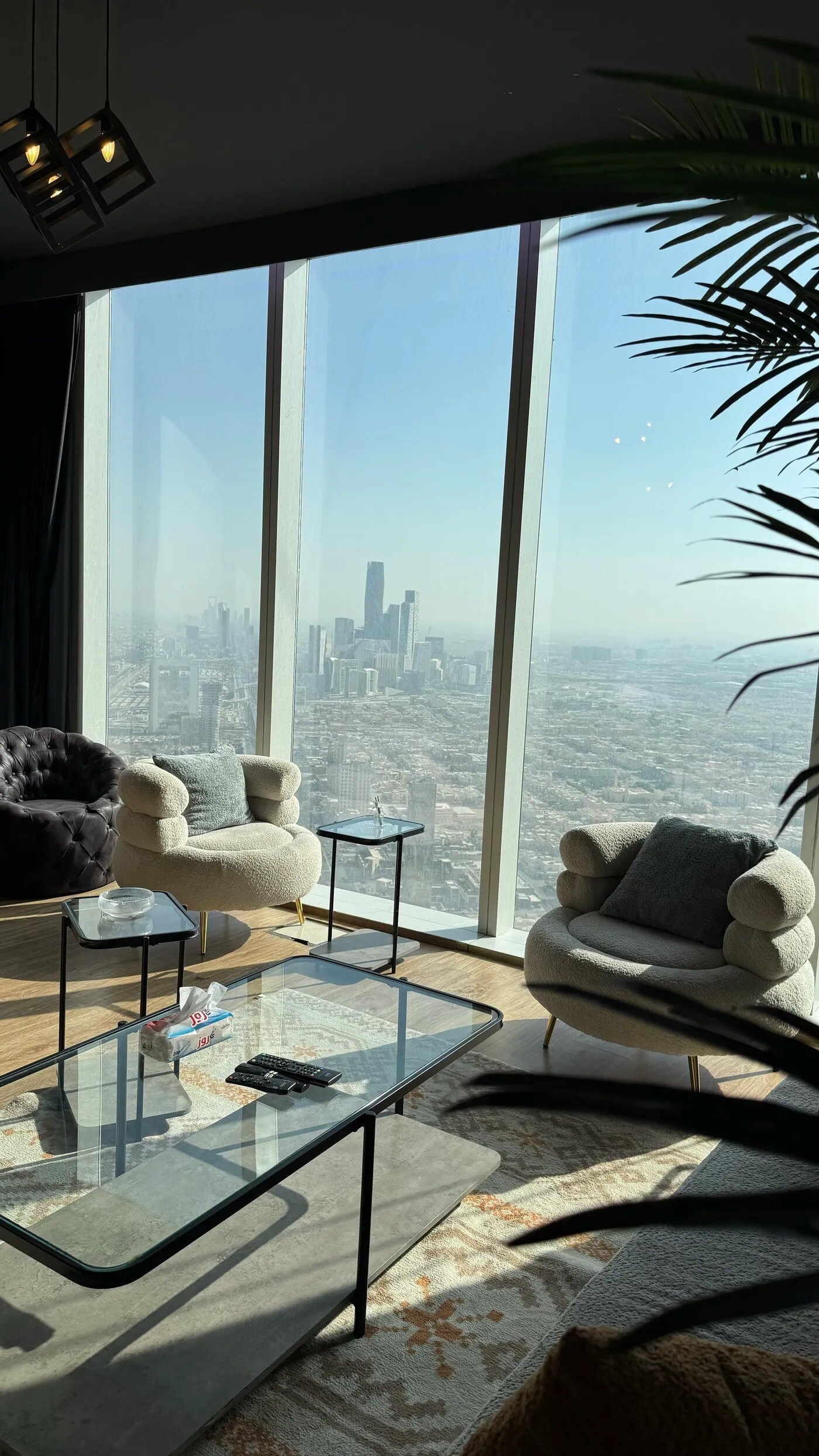 استديو بإطلاله مميزة 7